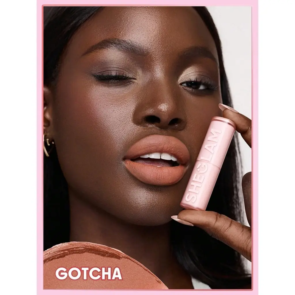 أحمر شفاه Sheglam شفاه طبقة رقيقة كوشن 002 Gotcha