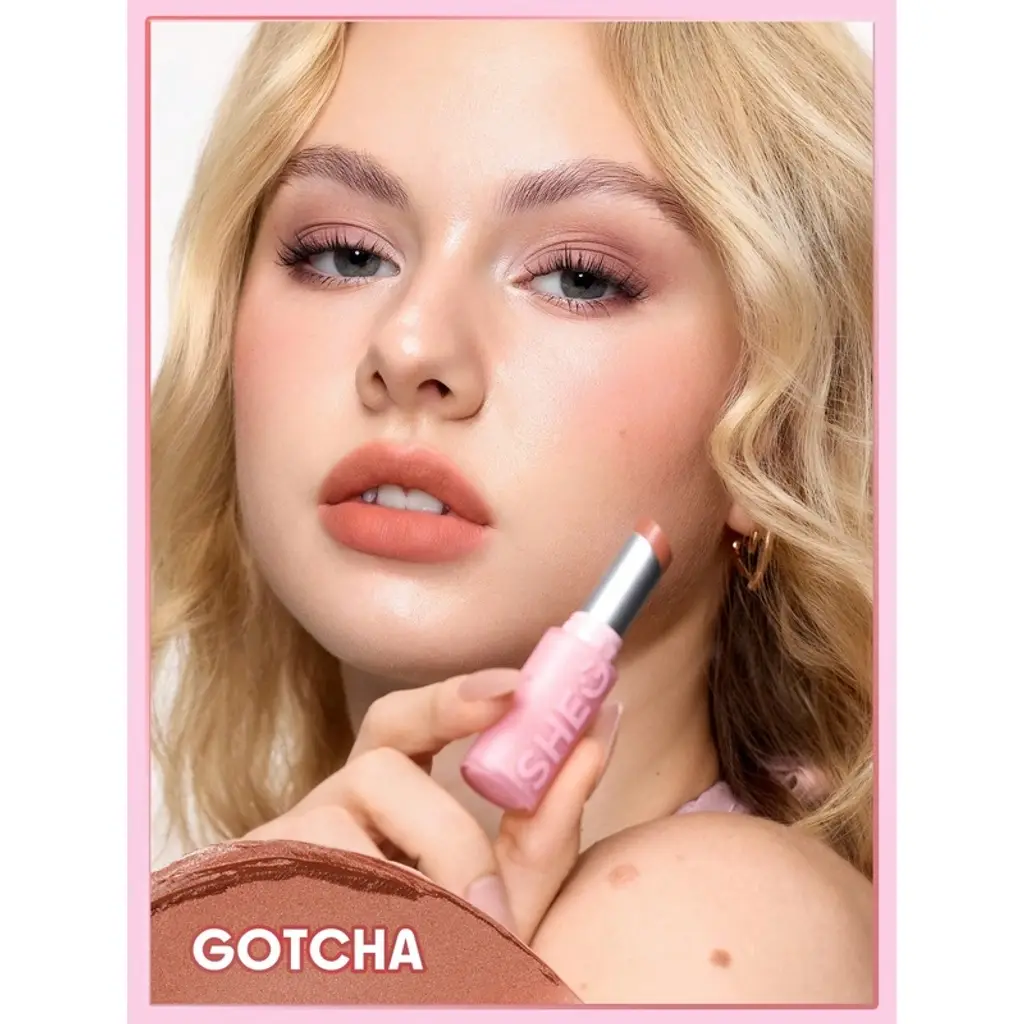 أحمر شفاه Sheglam شفاه طبقة رقيقة كوشن 002 Gotcha