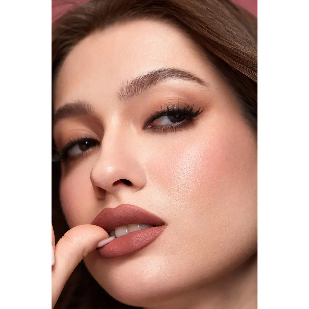 أحمر شفاه سائل Sheglam مطفي Allure سائل سائل أحمر شفاه 020 Millionaire