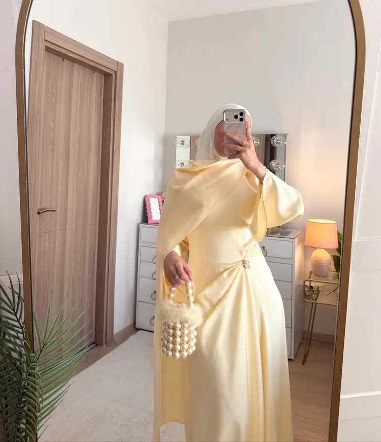فستان ساتان سهرة