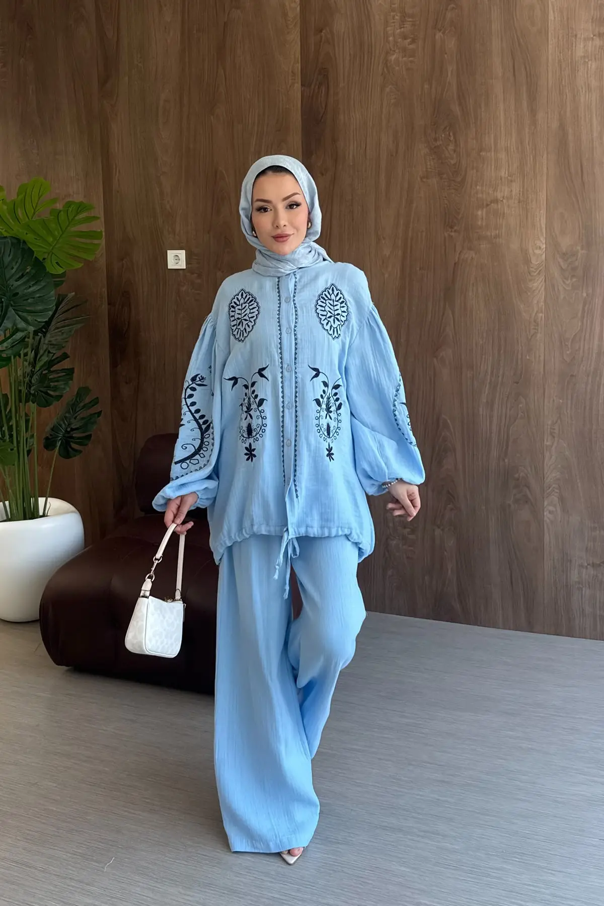 NAZENİN TAKIM