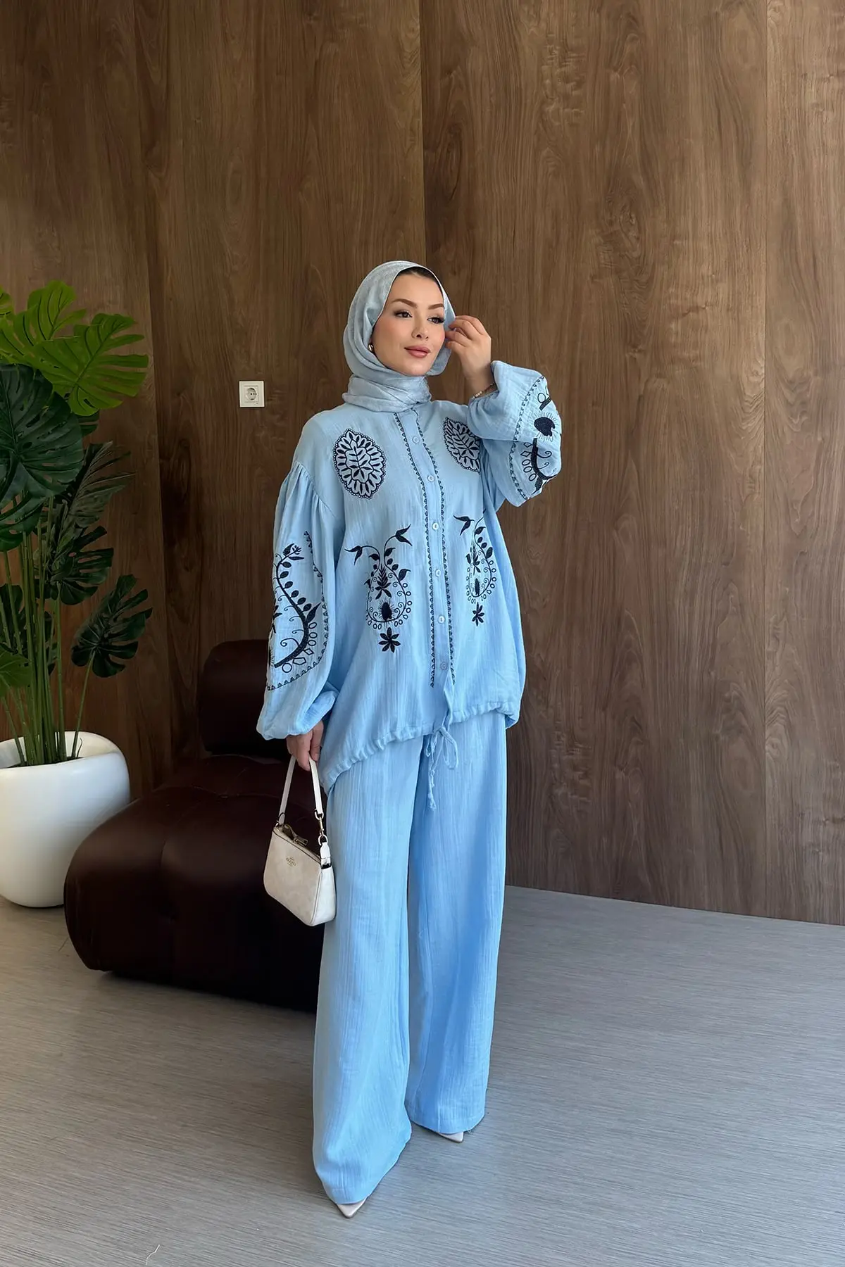 NAZENİN TAKIM