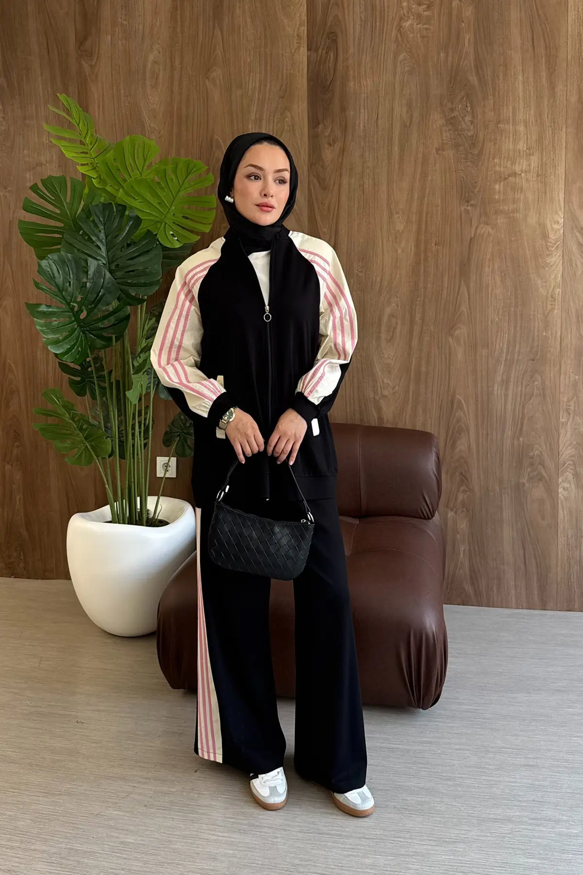 طقم رياضي مئلم