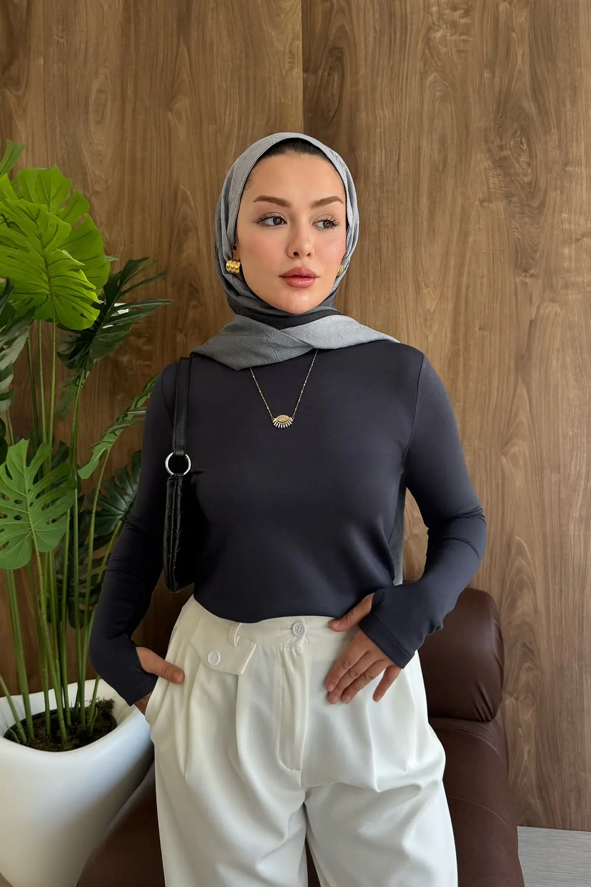 بودي سوت بفتحات للإبهام - كحلي