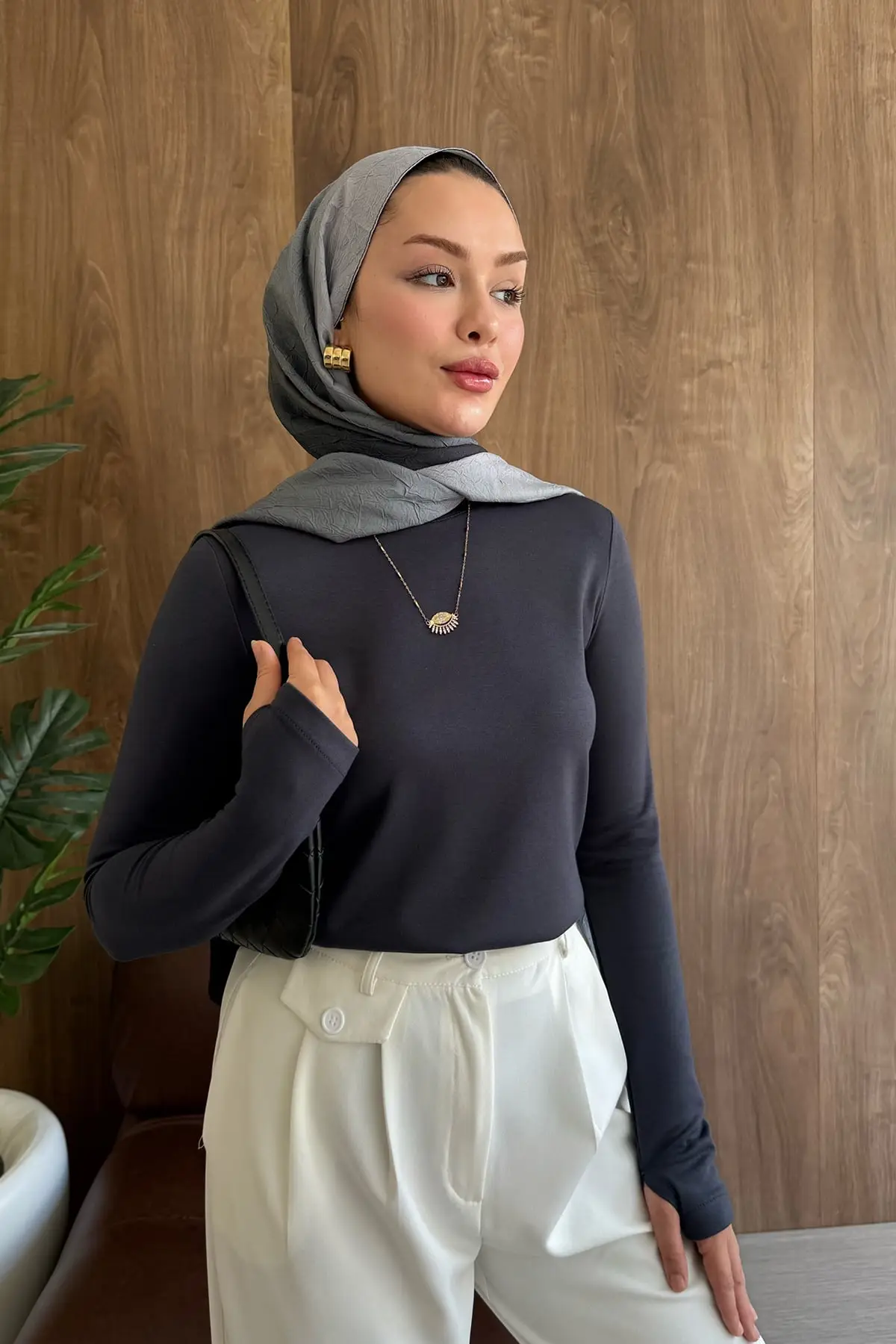 بودي سوت بفتحات للإبهام - كحلي