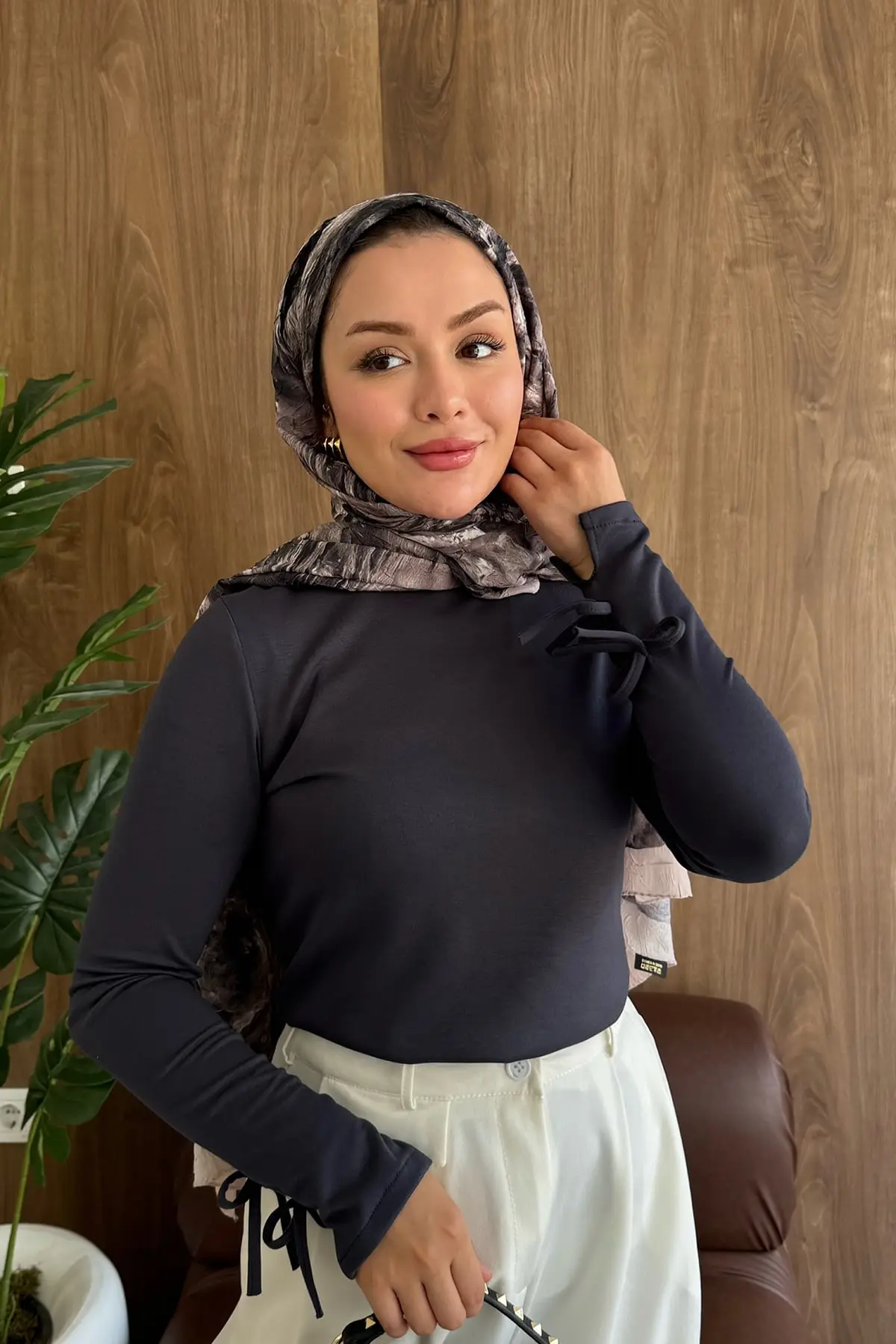 بادي باكمام فيونكة - أسود