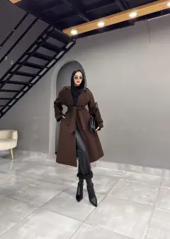 معطف قصة كاملة كشمير