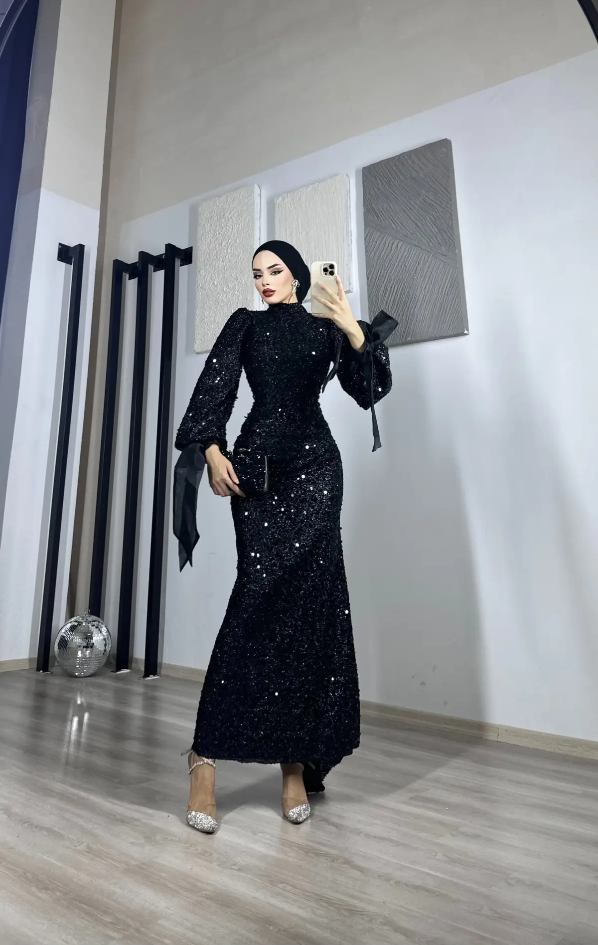 IŞILTILI SİNDİ ABİYE SİYAH