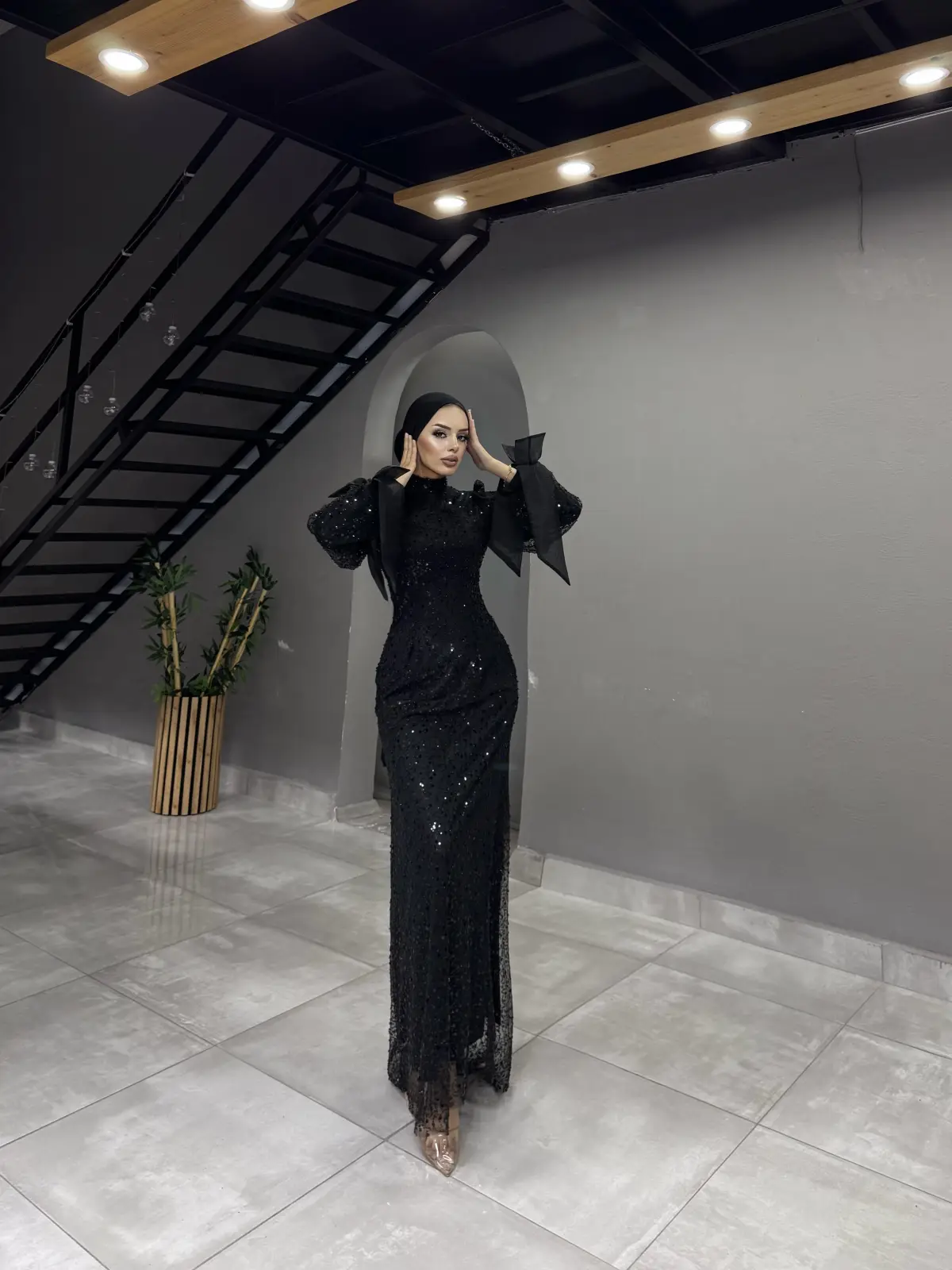 IŞILTILI SİNDİ ABİYE SİYAH