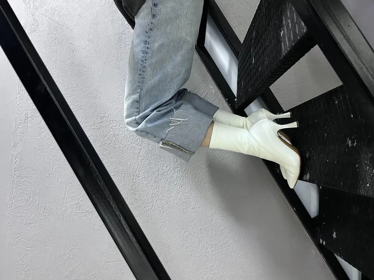 حذاء لاديا مدببة مقدمة مدببة كعب
